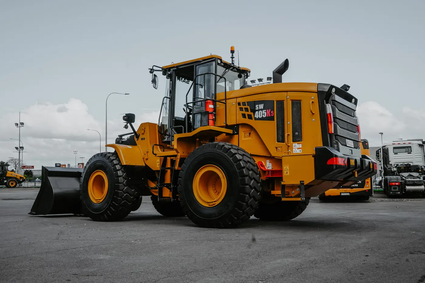 SANY SW405K wheel loader, photo 3