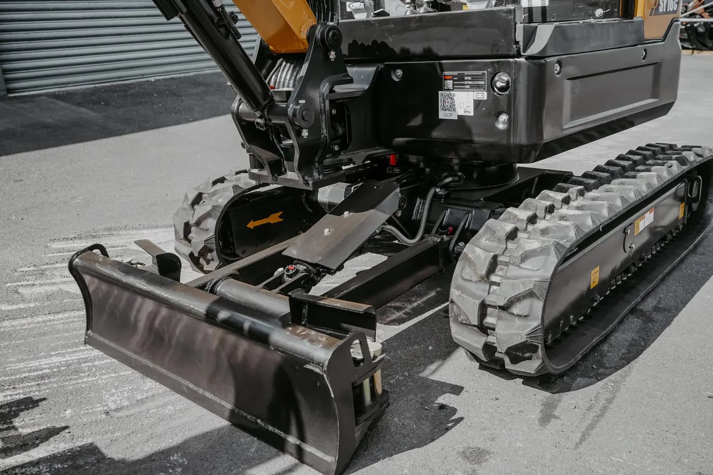 SANY SY16C mini excavator, photo 3