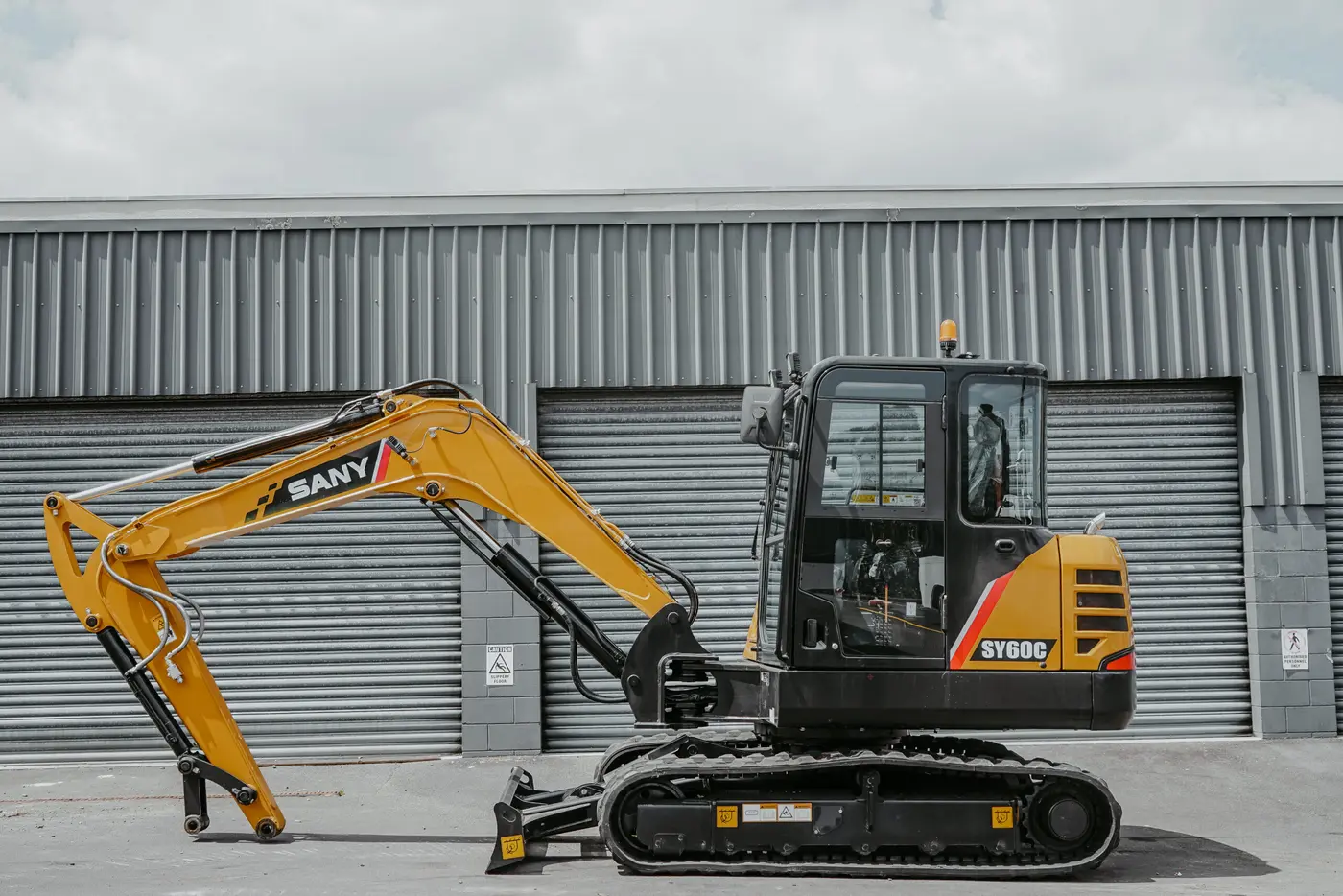 SANY SY60C compact excavator, photo 2