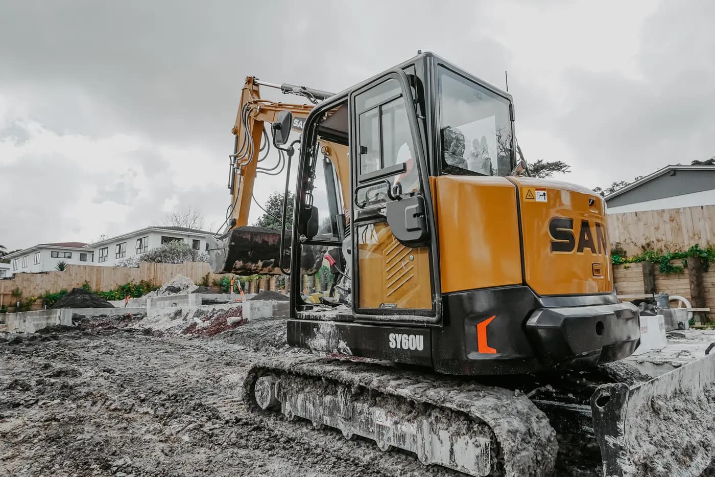 SANY SY60U compact excavator, photo 2
