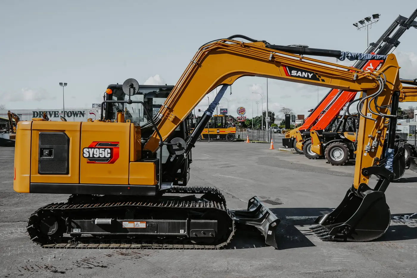 SANY SY95C compact excavator, photo 2