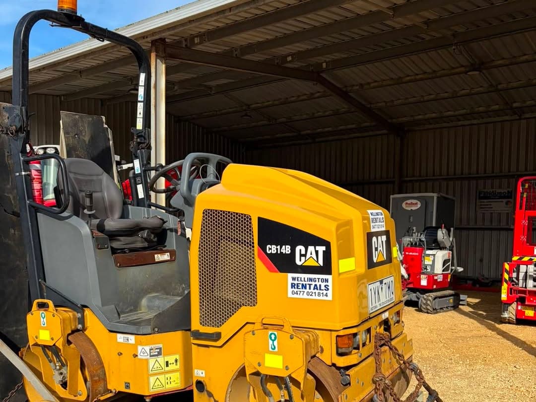 Cat twin drum roller