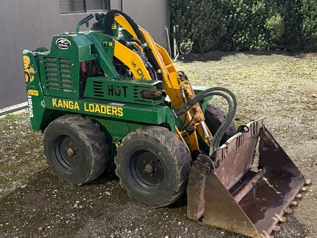 Kanga D902 Loader
